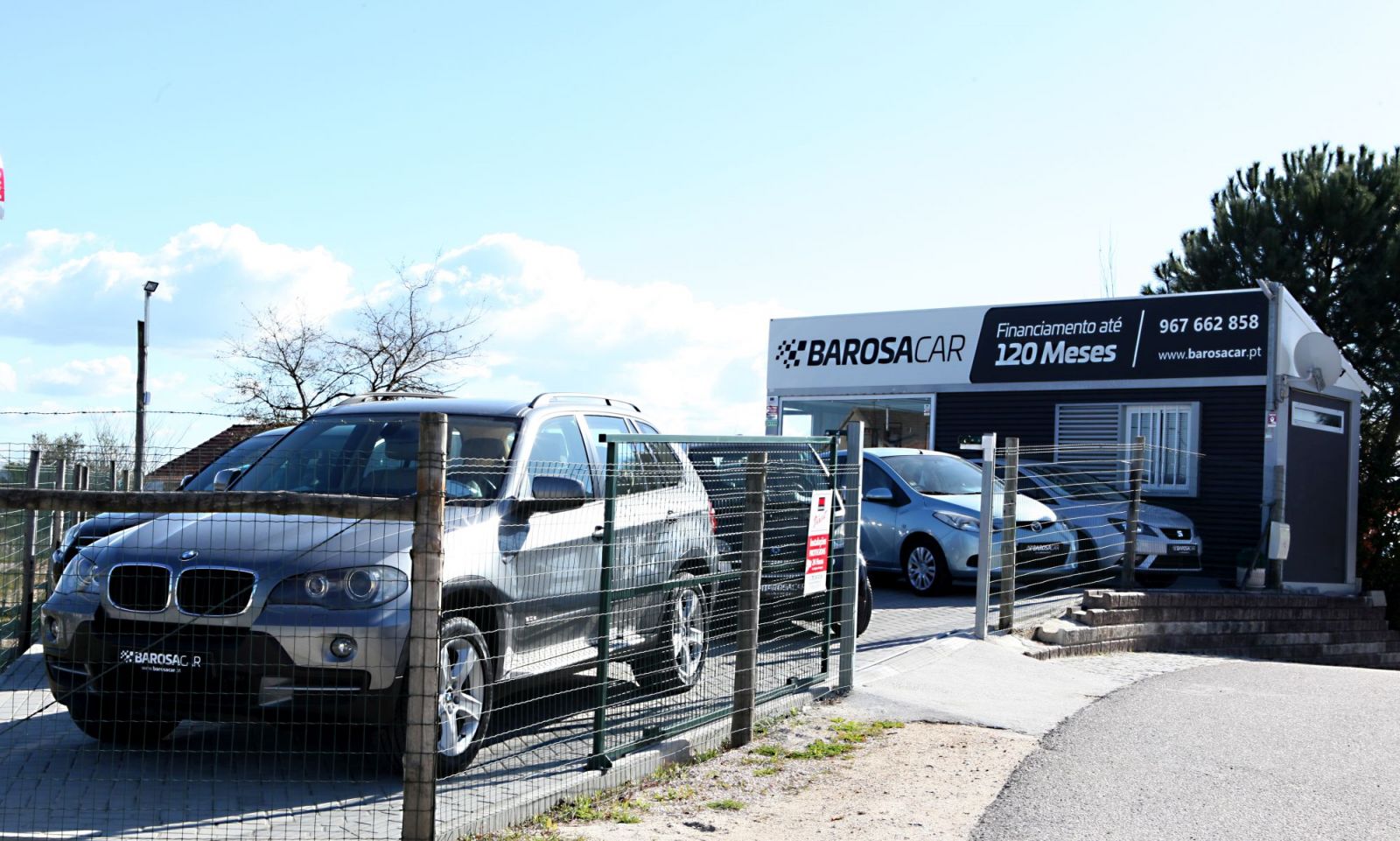 BAROSACAR Stand Automoveis Veiculos Carros Usados e Semi Novos